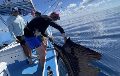 Our Quepos Sportfishing Adventure takes you to one of the hottest places in Costa Rica for some incredible offshore and inshore fishing.