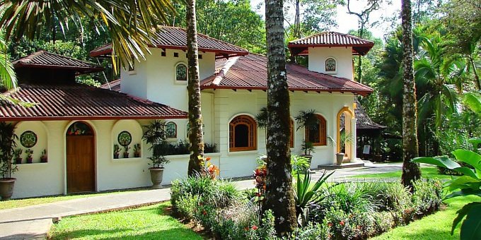 Set among tropical gardens and jungle, Casa Corcovado delivers an incredible natural experience in the wilds of the Osa Peninsula.
